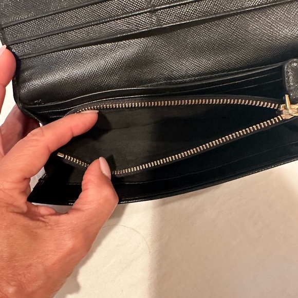 PRADA Saffiano leather  long wallet - Picture 5 of 9